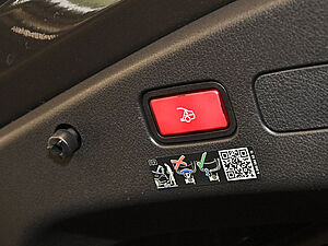 Mercedes-Benz CLE 200 Cabriolet Avantgarde Advanced Plus 31 navigation