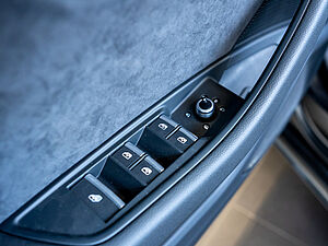 Audi A5 Cabrio 40 TFSI S line 17 navigation