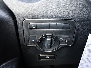 Mercedes-Benz Vito e111 KA Lang 18 navigation