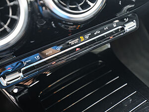 Mercedes-Benz A 250 e Limousine 15 navigation