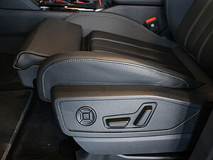 Audi Q5 SUV TDI quattro 34 navigation