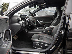 Mercedes-Benz CLA 250 SB e AMG Sport Advanced Plus 9 navigation