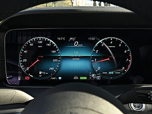 Mercedes-Benz E 300 Coupé AMG Line 16 navigation