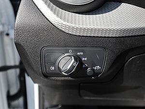 Audi Q2 S line 35 TFSI S tronic 30 navigation