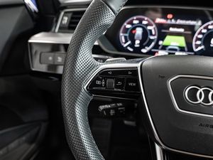 Audi e-tron Sportback S line 55 quattro 15 navigation