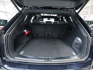 Volkswagen Touareg R-Line 3.0 TDI 4M 36 navigation