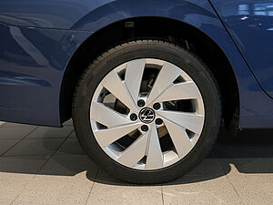 Volkswagen Golf VIII Variant 1.5 TSI Life 6 navigation