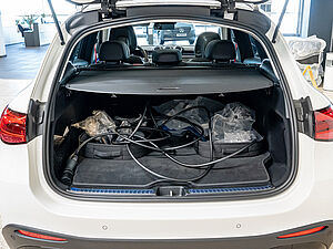 Mercedes-Benz GLC 300 de 4M AMG Sport Premium 27 navigation