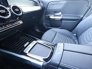 Mercedes-Benz GLB 180 d Progressive Advanced 16 navigation