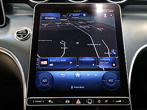 Mercedes-Benz C 200 T AMG Sport Advanced Plus 11 navigation