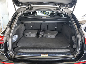 Mercedes-Benz E 300 de T AMG Sport Advanced 32 navigation