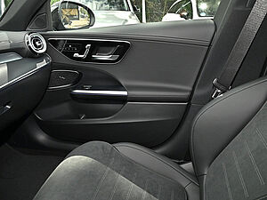 Mercedes-Benz C 220 d T AMG Line 13 navigation