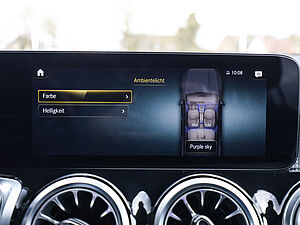 Mercedes-Benz EQB 250 Progressive 12 navigation