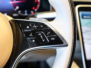 Mercedes-Benz S 400 d 4M 19 navigation