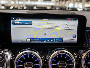 Mercedes-Benz GLB 200 d AMG Sport Advanced Plus 10 navigation