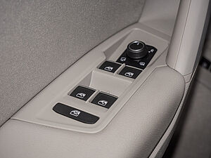 Volkswagen Tiguan 1.4 TSI eHybrid 22 navigation