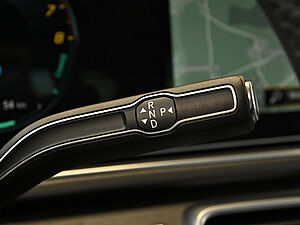 Mercedes-Benz GLE 350 e 4M AMG Line 19 navigation