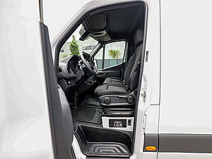 Mercedes-Benz Sprinter 317 CDI Kasten L3H2 8 navigation