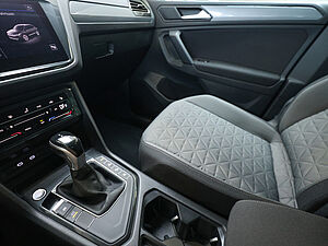 Volkswagen Tiguan Life 1,4 l eHybrid DSG 19 navigation