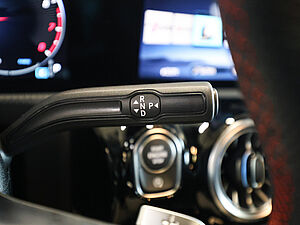 Mercedes-Benz A 180 AMG Advanced Plus 20 navigation