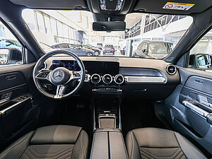 Mercedes-Benz GLB 250 4M Progressive Advanced 7-Sitzer 8 navigation
