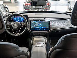 Mercedes-Benz E 200 T Avantgarde Advanced Plus 8 navigation