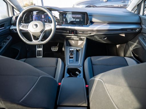 Volkswagen Golf VIII Life 2.0 TDI DSG ACTIVE SHZ LED ACC 9