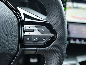 Peugeot 308 GT HYBRID 136 e-DSC6 22 navigation