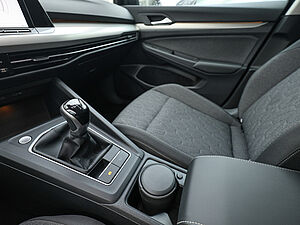 Volkswagen Golf VIII Move 1.5 TSI 22 navigation