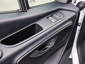 Mercedes-Benz Sprinter 317 CDI Tourer L2H2 29 navigation