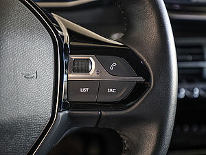 Peugeot 2008 2008e Allure Pack 22 navigation