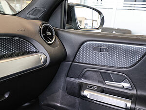 Mercedes-Benz GLB 250 4M Progressive Advanced 7-Sitzer 18 navigation