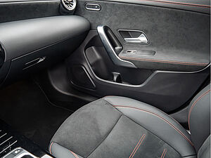 Mercedes-Benz CLA 250 SB e AMG Sport Advanced Plus 15 navigation