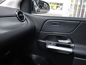 Mercedes-Benz B 220 4M Progressive Advanced 17 navigation