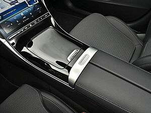 Mercedes-Benz C 300 e T Avantgarde Premium 14 navigation