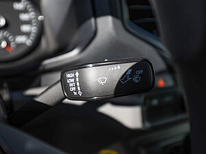 Volkswagen Crafter 50 Kasten HD 2.0l TDI AT 19 navigation