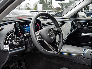Mercedes-Benz E 200 T Avantgarde Advanced Plus Superscreen 22 navigation