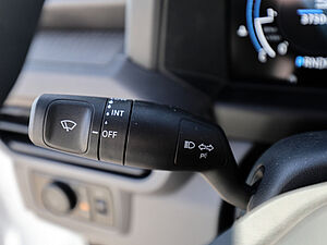 Volkswagen T7 Kasten 2.0 TDI 27 navigation