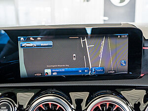 Mercedes-Benz CLA 200 d Coupé AMG Sport Premium 12 navigation