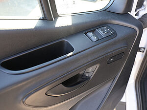 Mercedes-Benz Sprinter 317 CDI L3H2 28 navigation