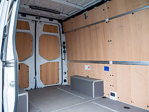Mercedes-Benz Sprinter 317 CDI Kasten L2H2 9 navigation