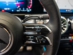 Mercedes-Benz GLB 200 d AMG Line 16 navigation