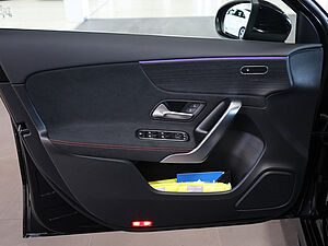 Mercedes-Benz A 180 AMG Advanced Plus 29 navigation
