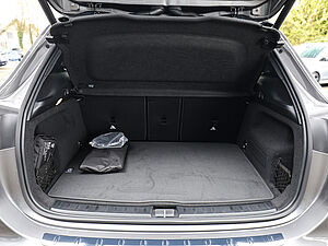 Mercedes-Benz GLA 180 Edition 30 navigation