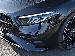 Mercedes-Benz A 180 AMG Line 28 navigation