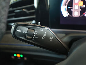Volkswagen Passat R-Line 2.0 TDI 4M 27 navigation
