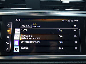 Audi Q3 S line 35 TDI quattro S tronic 13 navigation