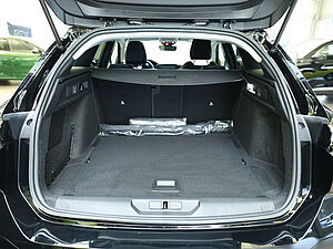Peugeot 308 SW Allure HYBRID 136 e-DSC6 32 navigation