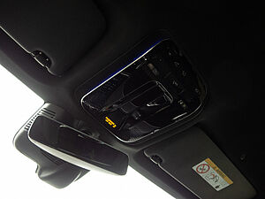Mercedes-Benz GLC 200 4M AMG Line 18 navigation