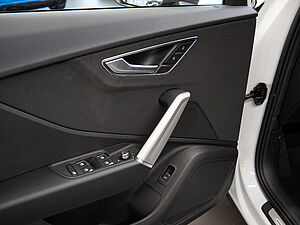 Audi Q2 35 TFSI S line 28 navigation